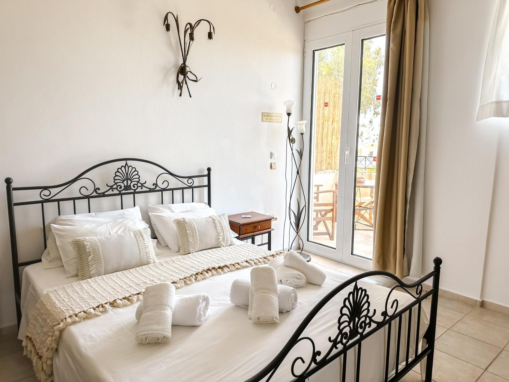 Theonia Villas Pefki Екстериор снимка